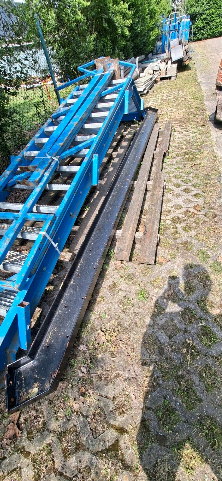 Escaliers, Enlèvement