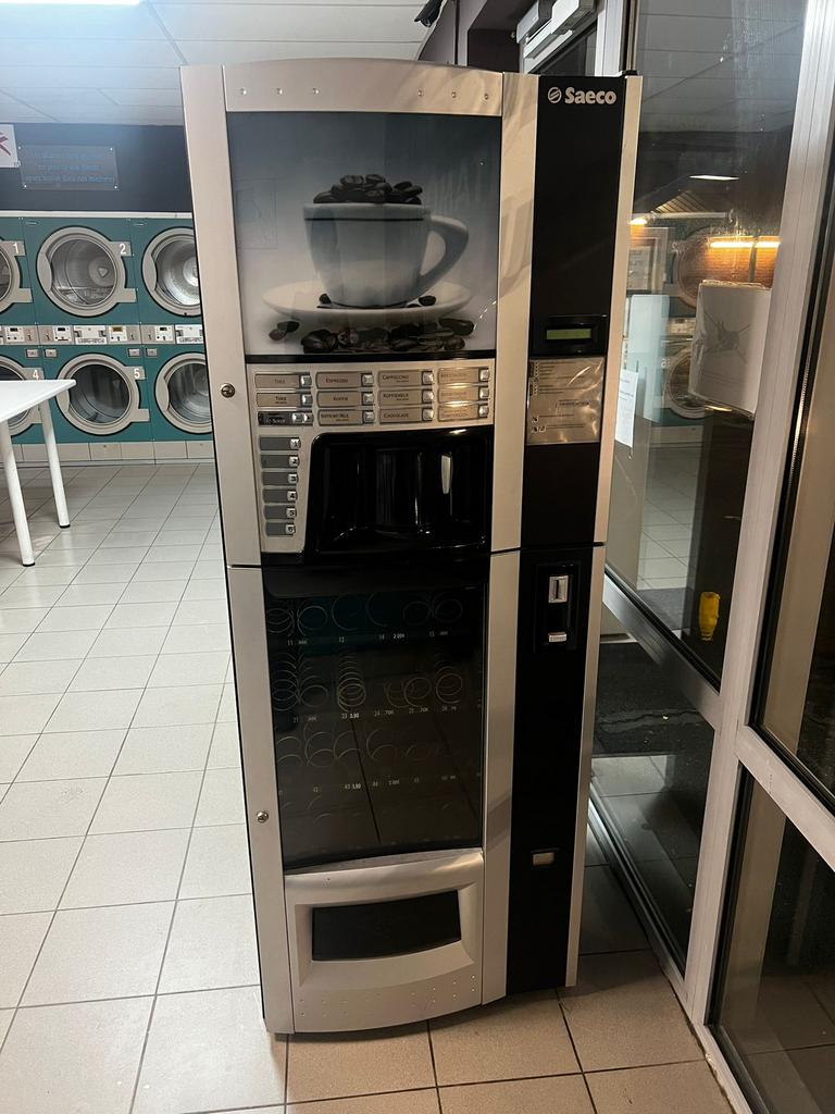Distributeur Automatique Mixte Saeco Diamante – Café, Snacks, Articles professionnels, Stock & Retail | Franchise, Revente & Distribution