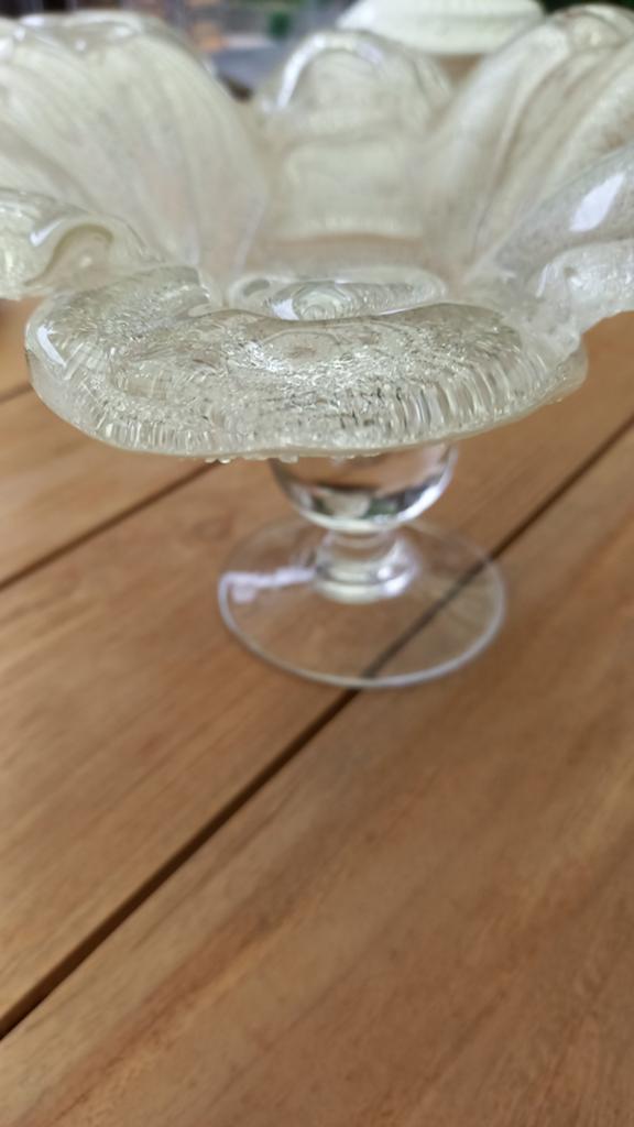 Zware glazen coupe 0p voet , speciale vorm, Enlèvement