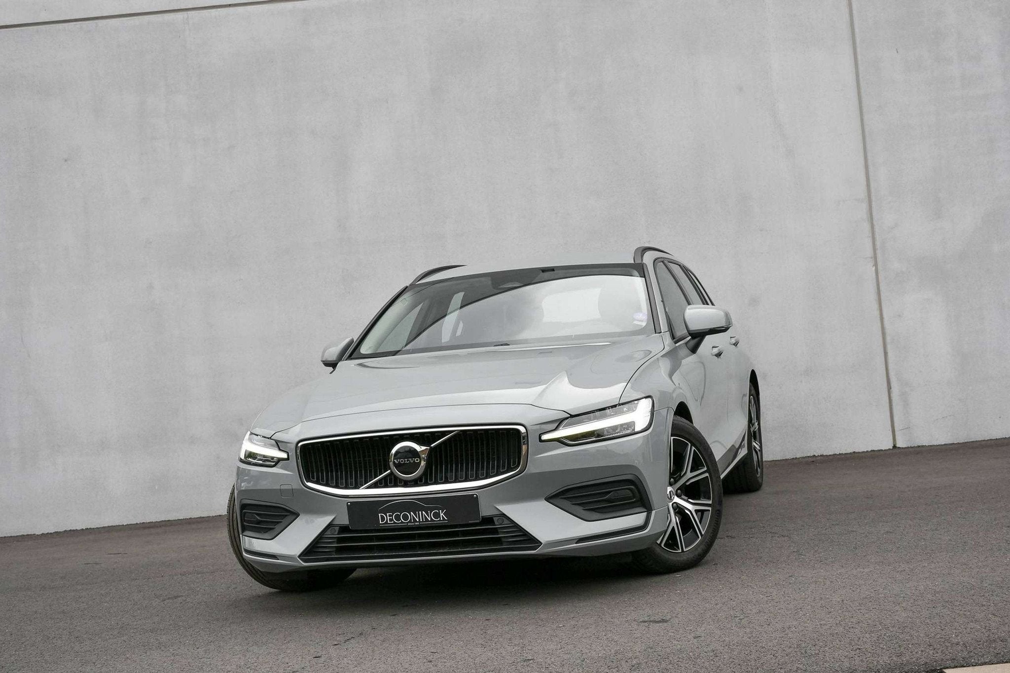 Volvo V60 V60 2.0 *ACC*LED*CARPLAY*NAVI*VIRTUAL*GOOGLE ASSIS, Auto's, Gebruikt, 4 cilinders, 1969 cc, 5 deurs