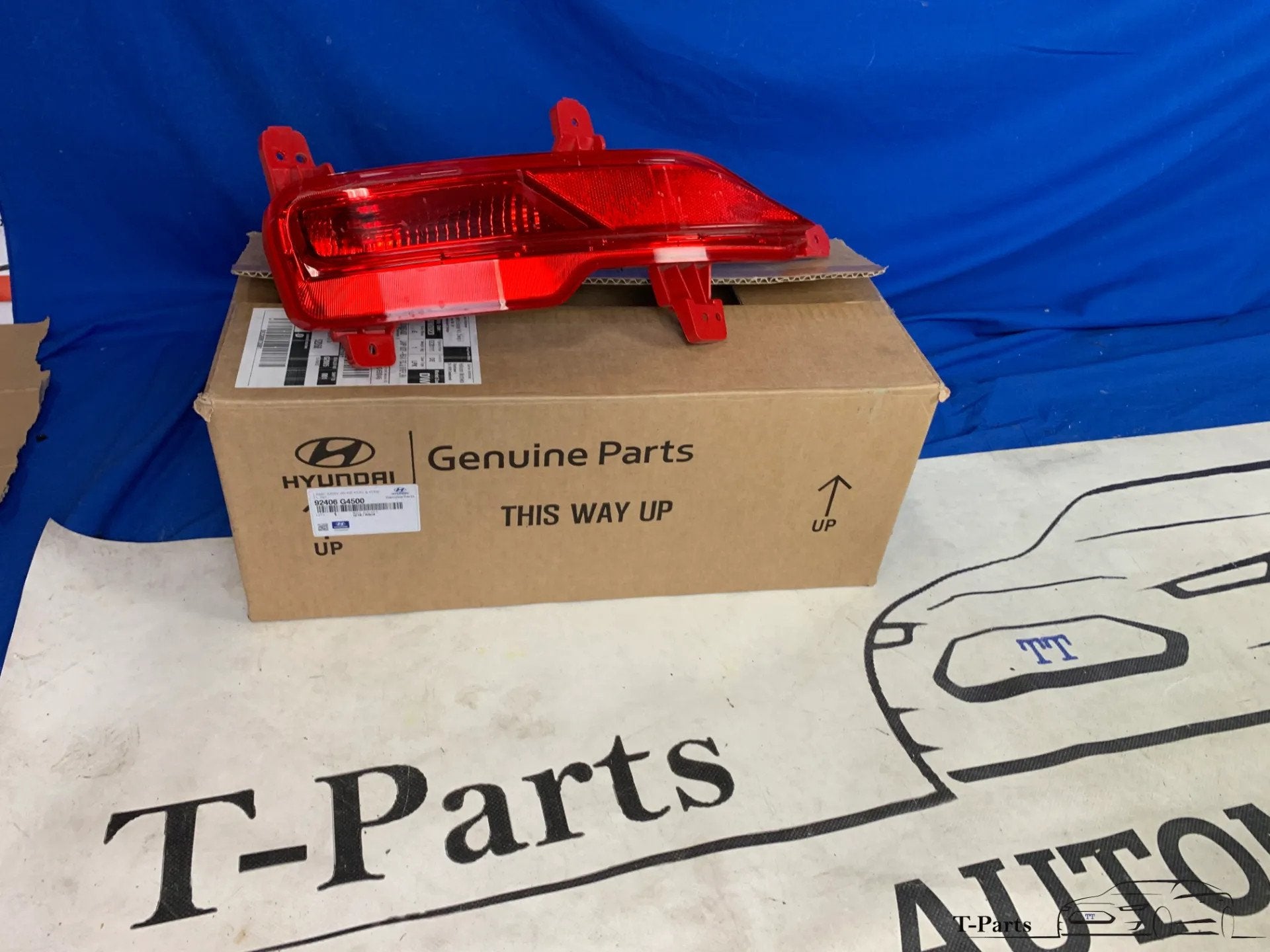 hyundai i30 mistlamp achter 92406G4500, Auto-onderdelen, Verlichting, Info@fabrikant.eu, Hyundai, Fabrikantstraat 1
1000 AA  Amsterdam