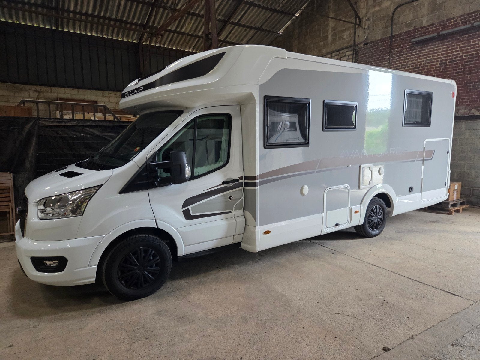 mc louis 381 avantgarde, Automaat, Diesel, Particulier, Airconditioning