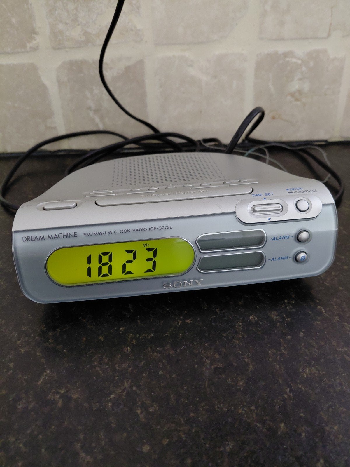 sony click radio in perfecte staat, Elektronische apparatuur, Wekkers, Ophalen, Gebruikt