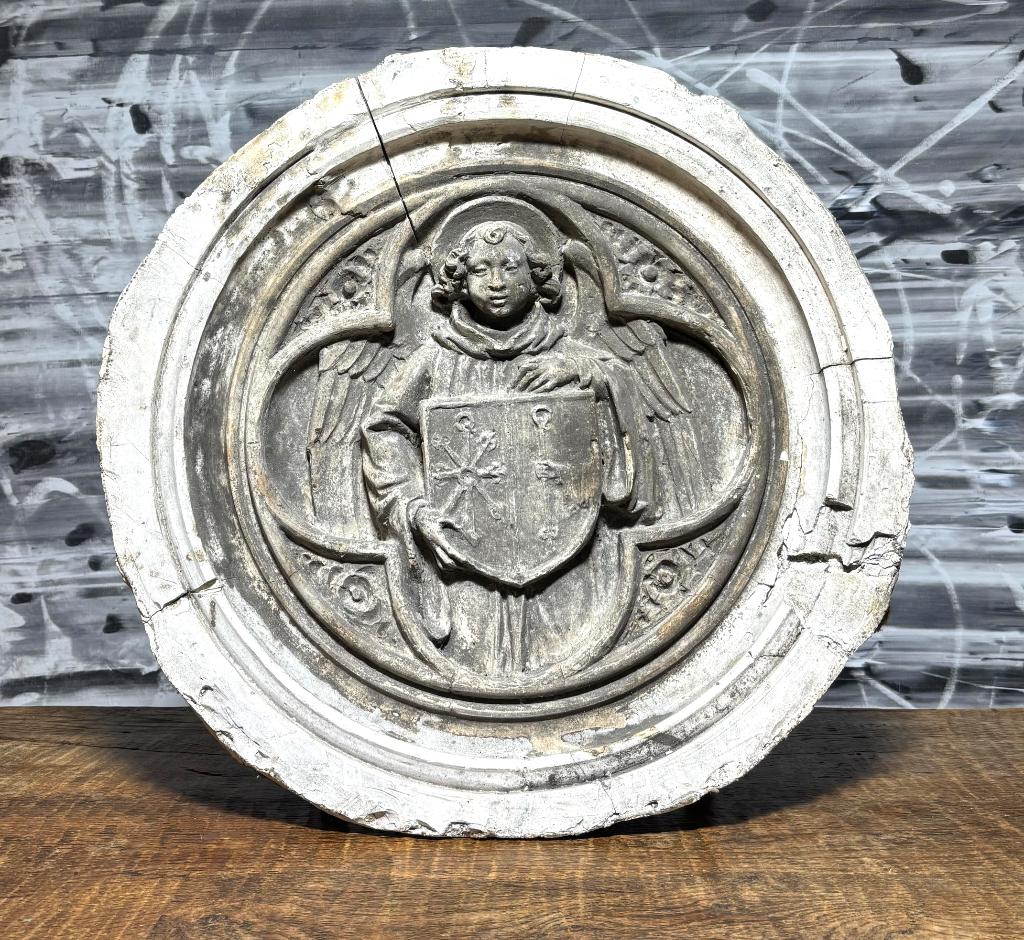 Religieus stuk afkomstig uit een kerk, Ophalen