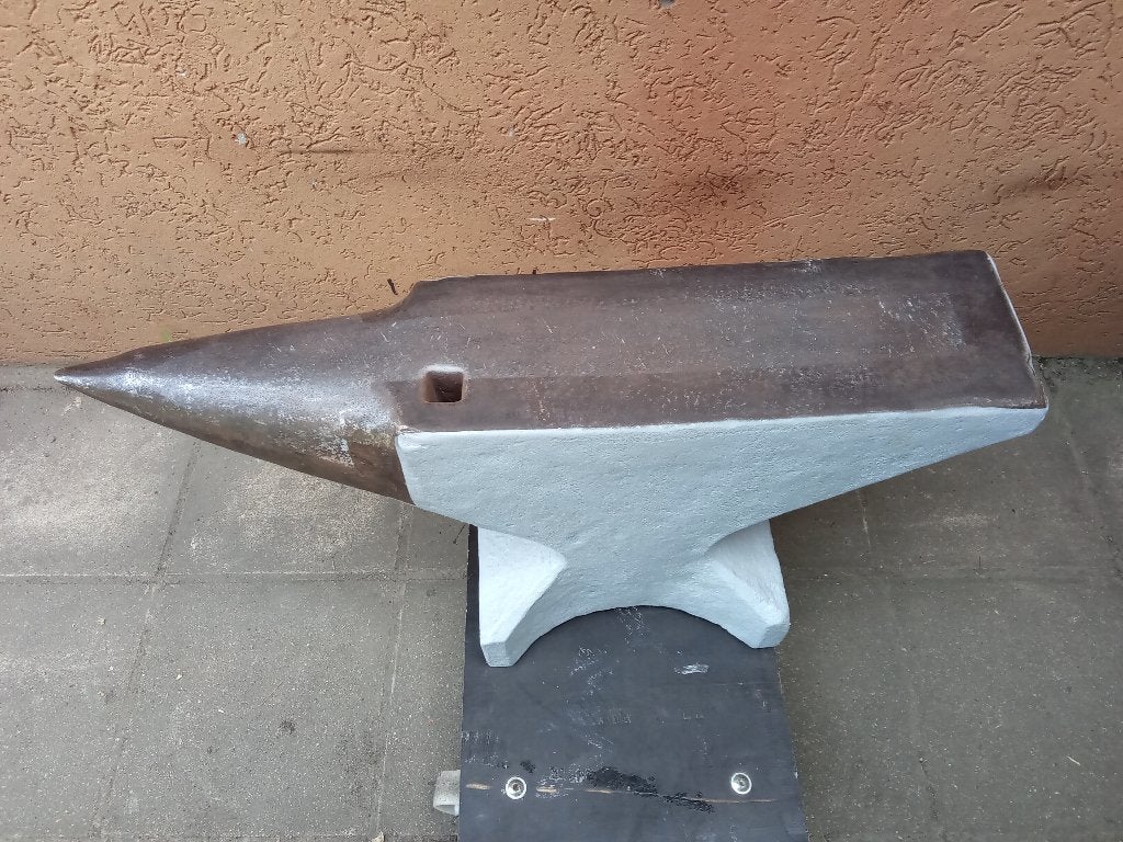 Een aambeeld van meer of minder 200 kg (zie de foto's), Antiek en Kunst, Antiek | Gereedschap en Instrumenten, Ophalen