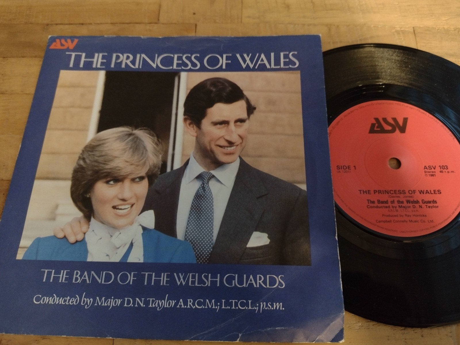single vinyle vintage :THE PRINCESS OF WALES (1981) LADY DI, CD & DVD, Enlèvement ou Envoi, 7 inch, Comme neuf, Autres genres