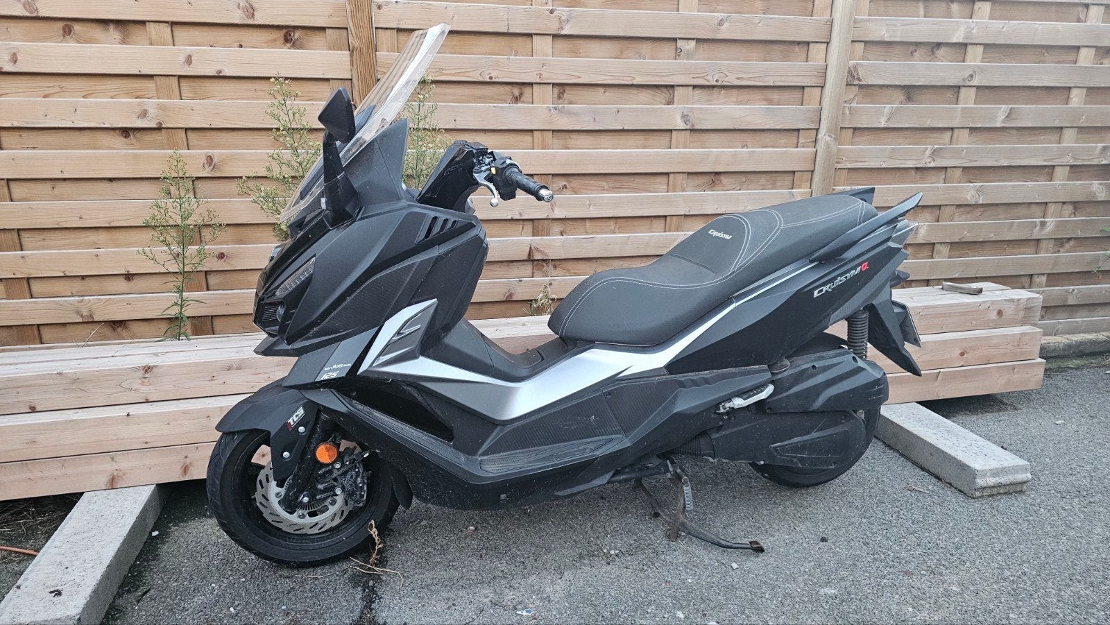 SYM Cruisym A 125cc, Fietsen en Brommers, Ophalen, 125 cc, Zo goed als nieuw, Benzine