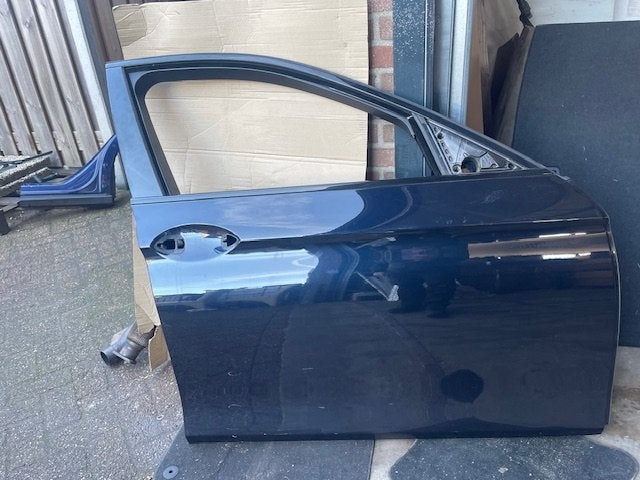 PORTIER RECHTS VOOR BMW 5 serie Touring (F11), Gebruikt, Deur, BMW, Petuelring 130
80809  München, DE