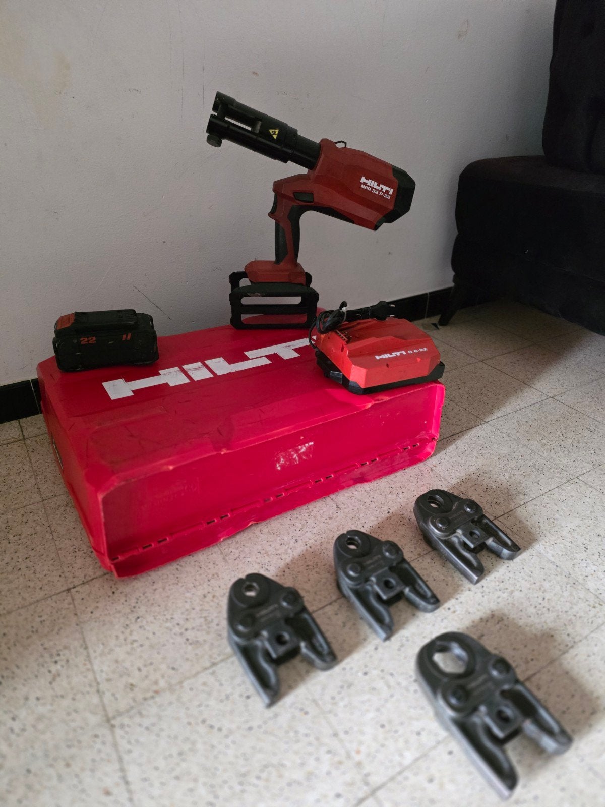 sertisseuse hilti, Hobby en Vrije tijd, Modelbouw | Radiografisch | Auto's, Ophalen of Verzenden
