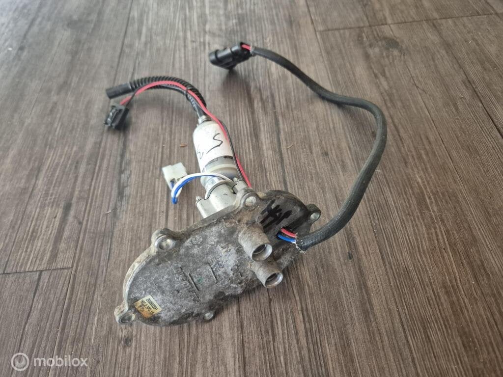 Benzinepomp doorvoer vlotter Hypermotard 848 1098 1198, Motoren, Gebruikt, Factorystore.service@ducati.com, Ophalen of Verzenden
