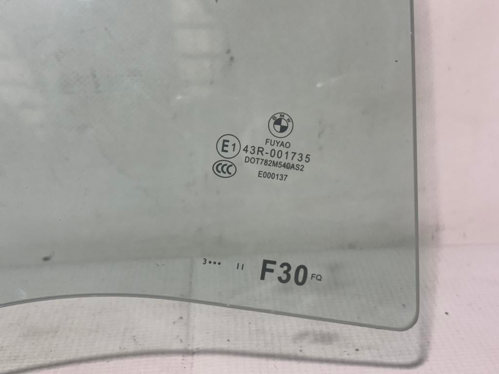 Vitre de porte arrière droit BMW Série 3 F30, Autos : Pièces & Accessoires, Enlèvement, BMW