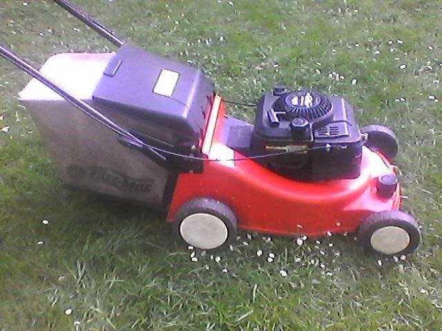 tondeuse   oleo mac, Tondeuse rotative, Briggs & Stratton, Utilisé, Sac de ramassage