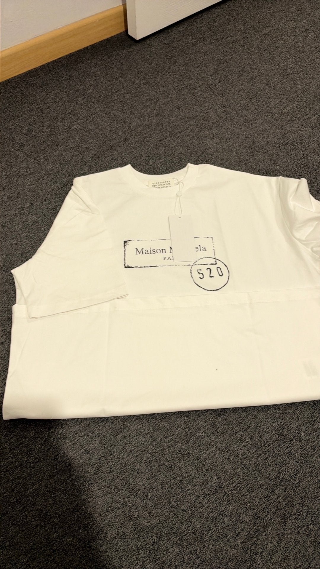 Witte t shirt, Vêtements | Hommes, Envoi, Comme neuf