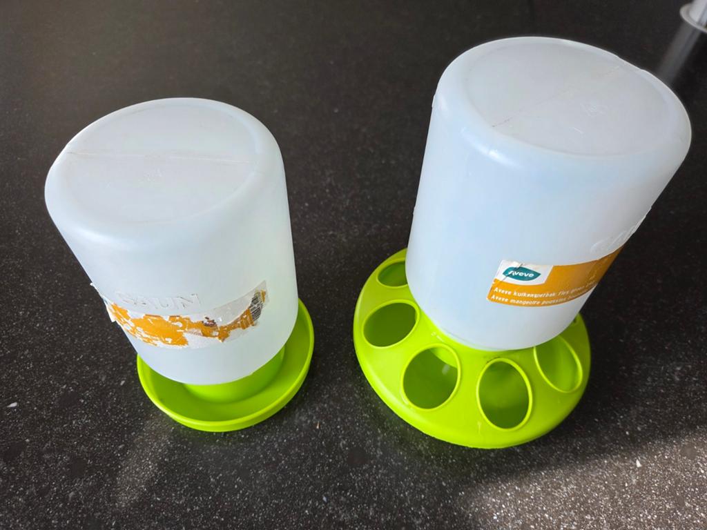Eet- en drinkbakken voor kuikentjes., Ophalen of Verzenden, Zo goed als nieuw, Drinken en Voederen