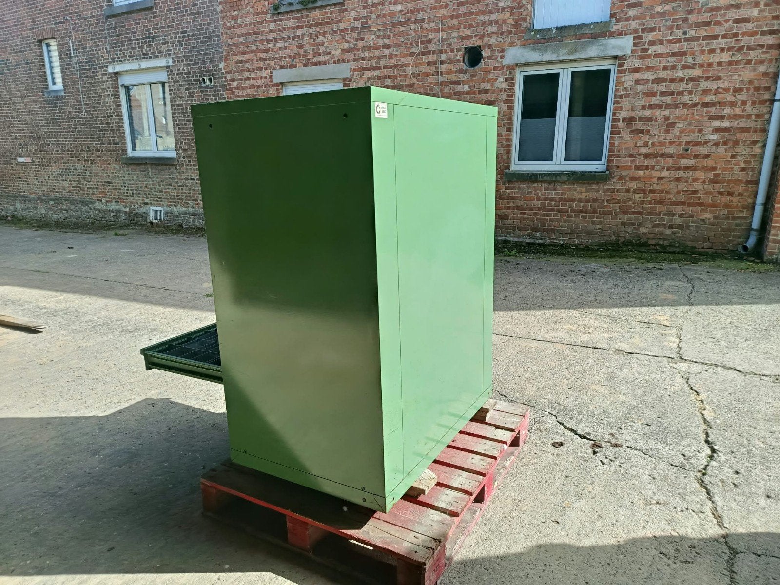 armoire métallique à tiroirs, Zakelijke goederen