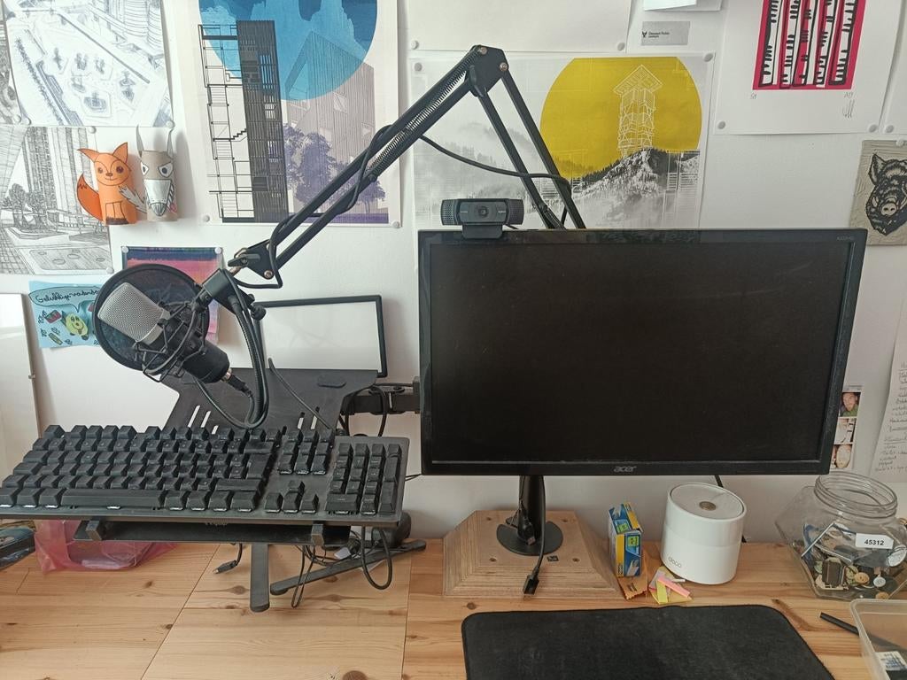 Computerscherm + toetsenbord + streaming setup, Computers en Software, Overige Computers en Software, Ophalen