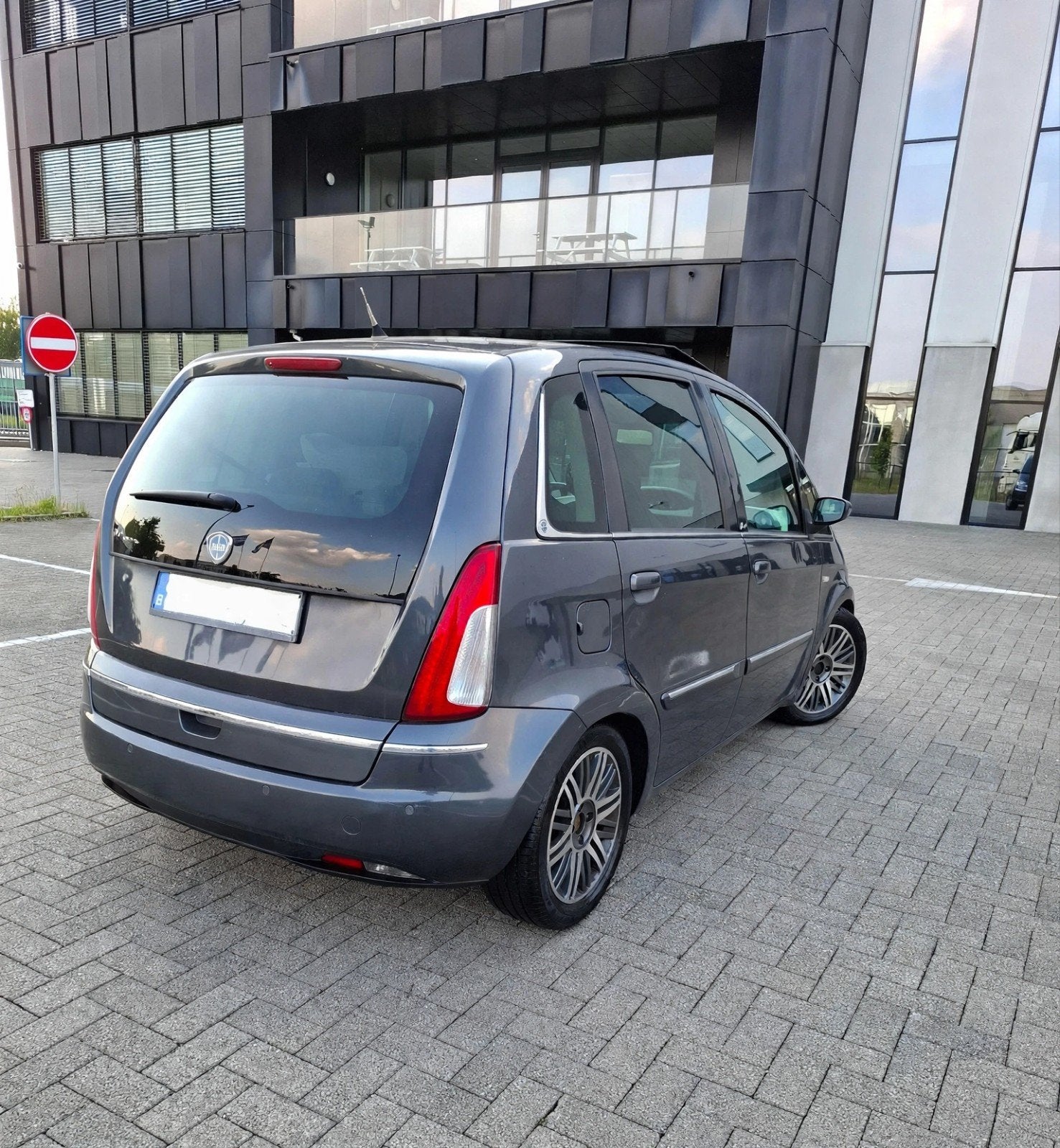 Automaat Lancia Musa (Fiat) benzine 2008, Auto's, Automaat, 4 cilinders, Radio, 5 zetels