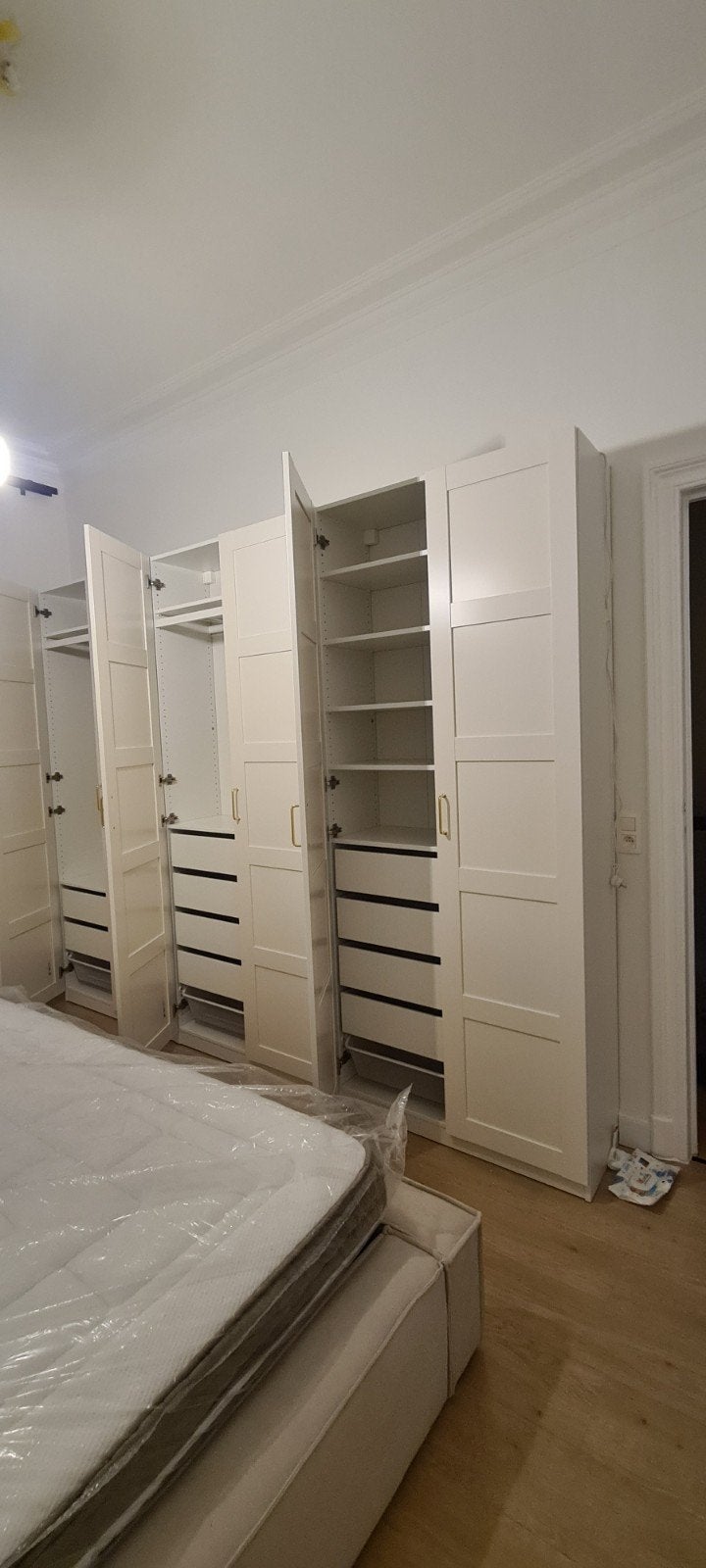 service de Montage de Meubles sur Bruxelles et alentours, Maison & Meubles, Armoires | Penderies & Garde-robes, Enlèvement ou Envoi
