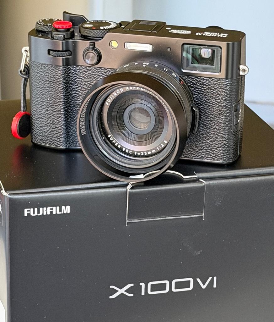FUJI X100VI + Accessoires., Enlèvement, Comme neuf, Compact, Fuji