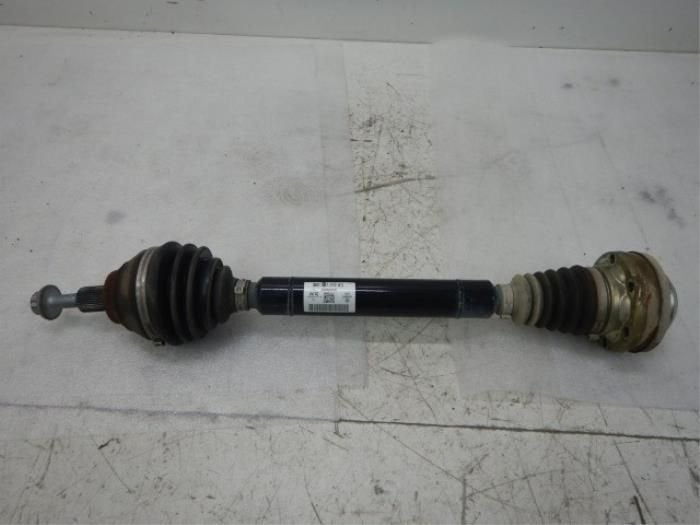VW Passat B8 Aandrijfas Rechts-Voor (3Q0407272AG), Enlèvement ou Envoi, Utilisé