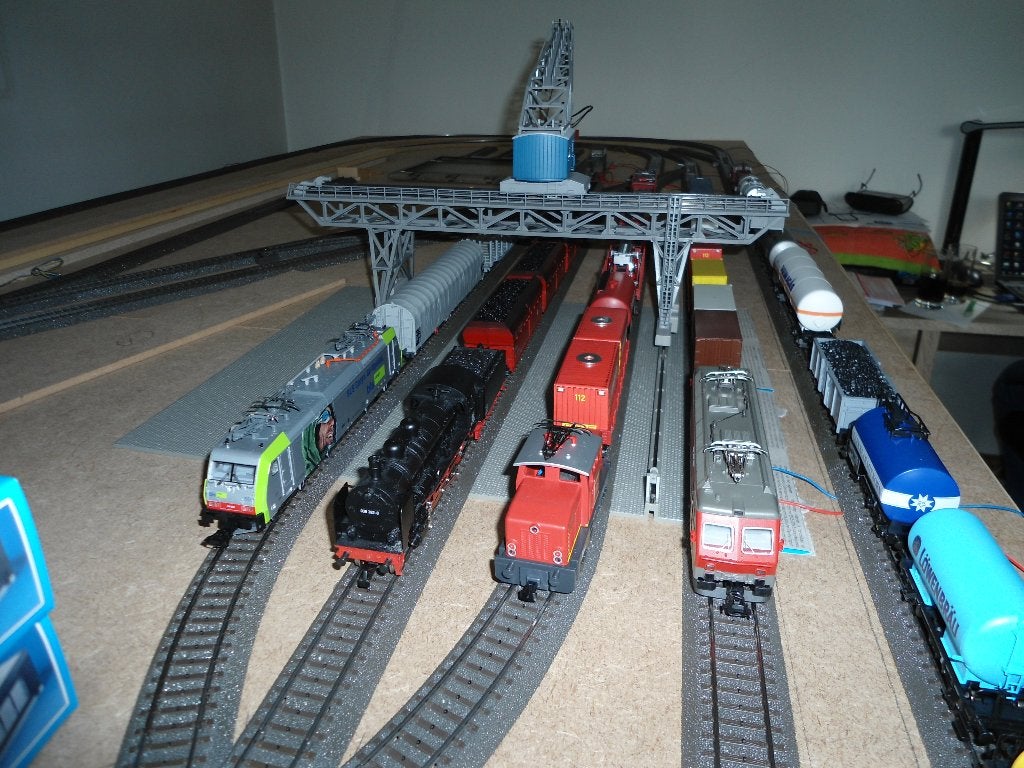 Zeer lang Marklin-treincircuit, Hobby en Vrije tijd, Modeltreinen | H0, Zo goed als nieuw, Rails, Gelijkstroom, Märklin, Analoog
