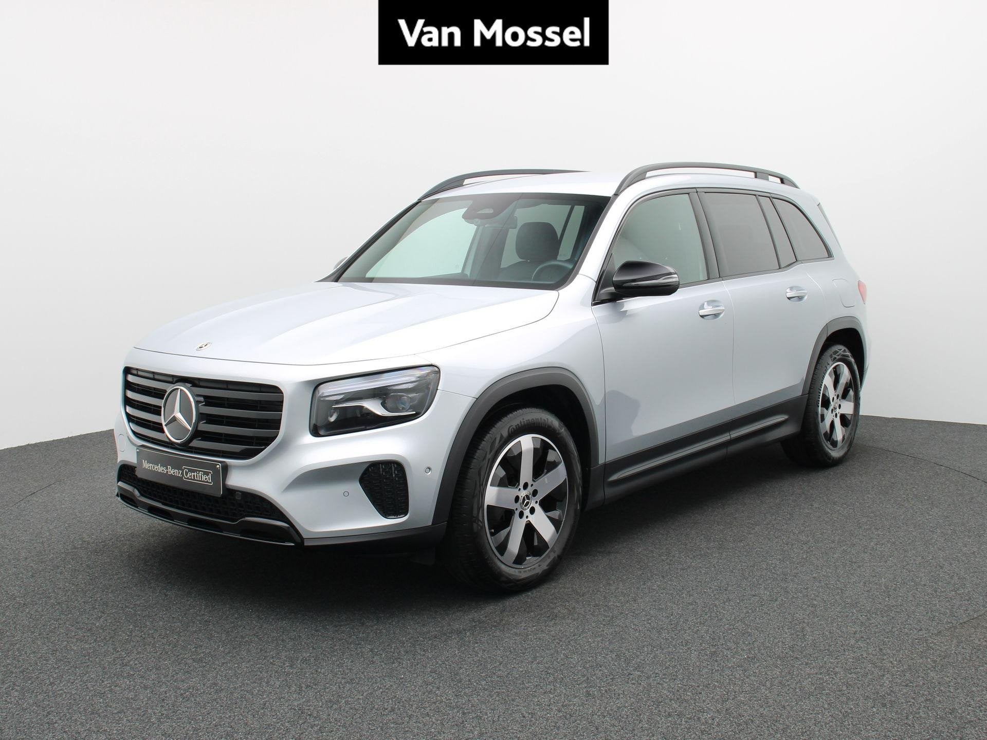 Mercedes-Benz GLB 180 Luxury Line + CARPLAY + TREKHAAK + NIG, Auto's, Dealer onderhouden, Stof, Gebruikt, 4 cilinders