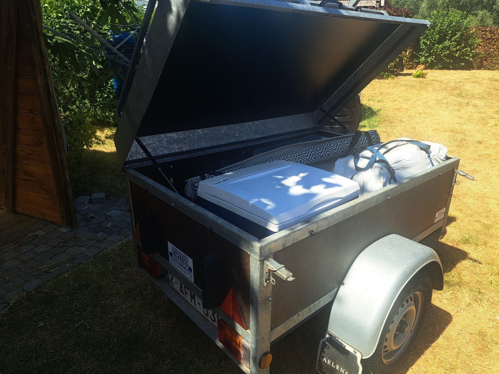 Gesloten aanhangwagen 600€, Ophalen