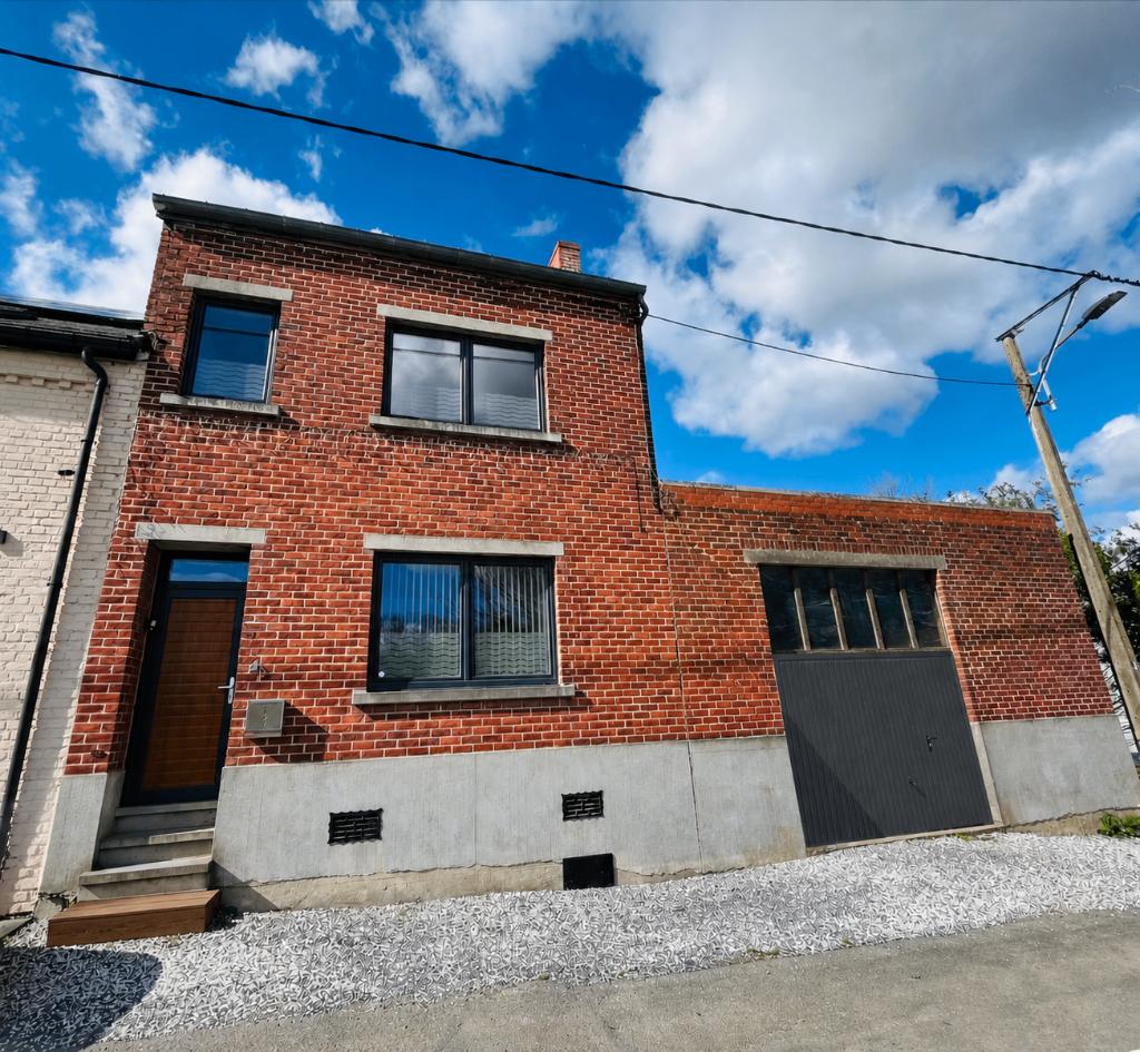 Maison rénovée + hangar – idéale indépendant – calme, Immo, Huizen te huur, Provincie Henegouwen, Vrijstaande woning, Direct bij eigenaar