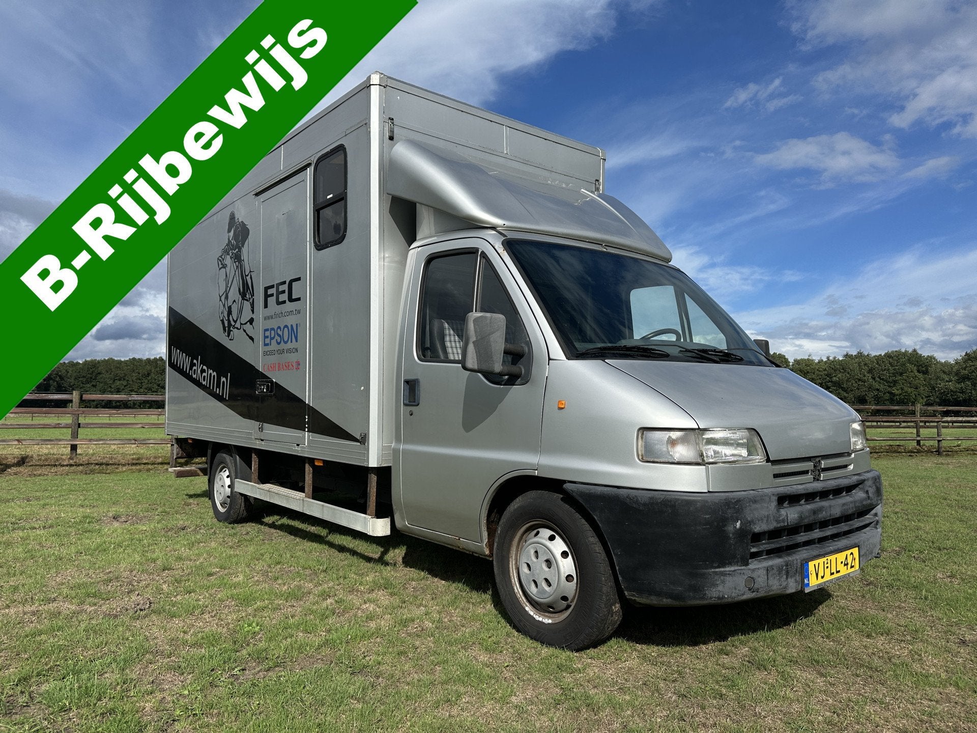 Peugeot Boxer 3-paards paardenvrachtwagen XXL B-rijbewijs, Animaux & Accessoires, Info@hulshof-trading.nl, Utilisé, Harskamperweg 60
3774JR  KOOTWIJKERBROEK, NL