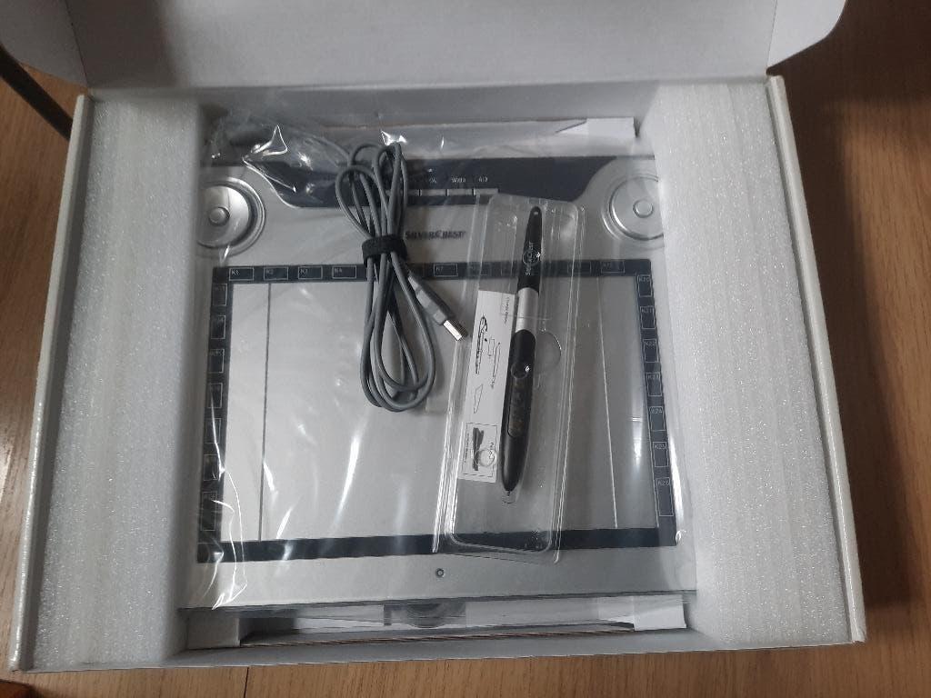 Tablette graphique  SilverCrest & Wacom CTH 461 Bamboo, Enlèvement ou Envoi, Comme neuf, Filaire, Silvercrest