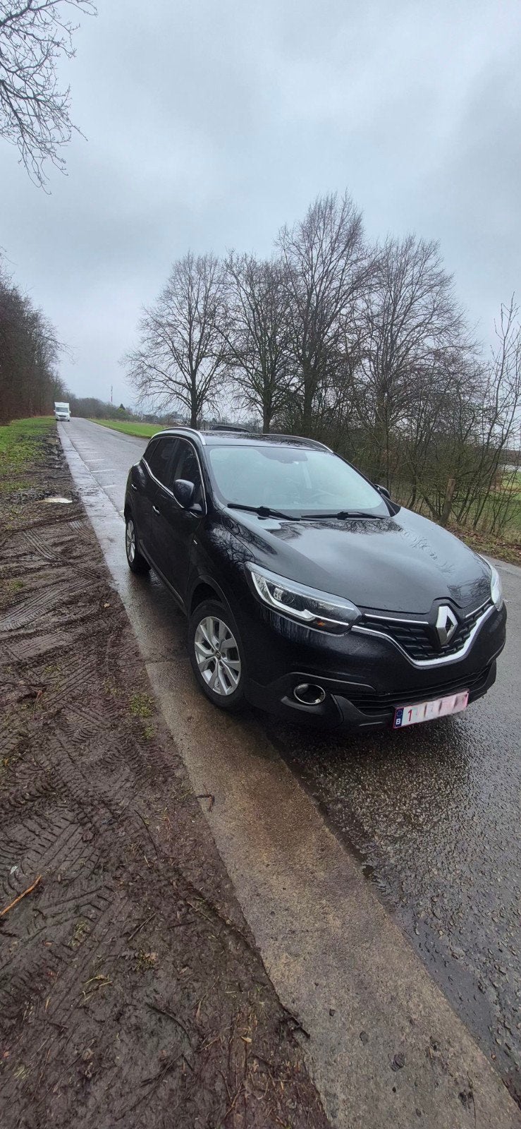 Renault Kadjar 1.3 TCE 2018 gelimiteerde editie zwart, Zwart, 4 cilinders, Leder en Stof, Zwart