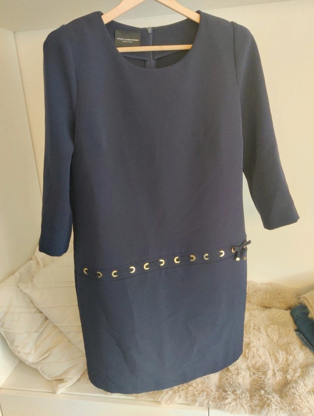 Belle robe Atos Lombardini bleu foncé avec détails dorés, Enlèvement ou Envoi, Taille 38/40 (M)