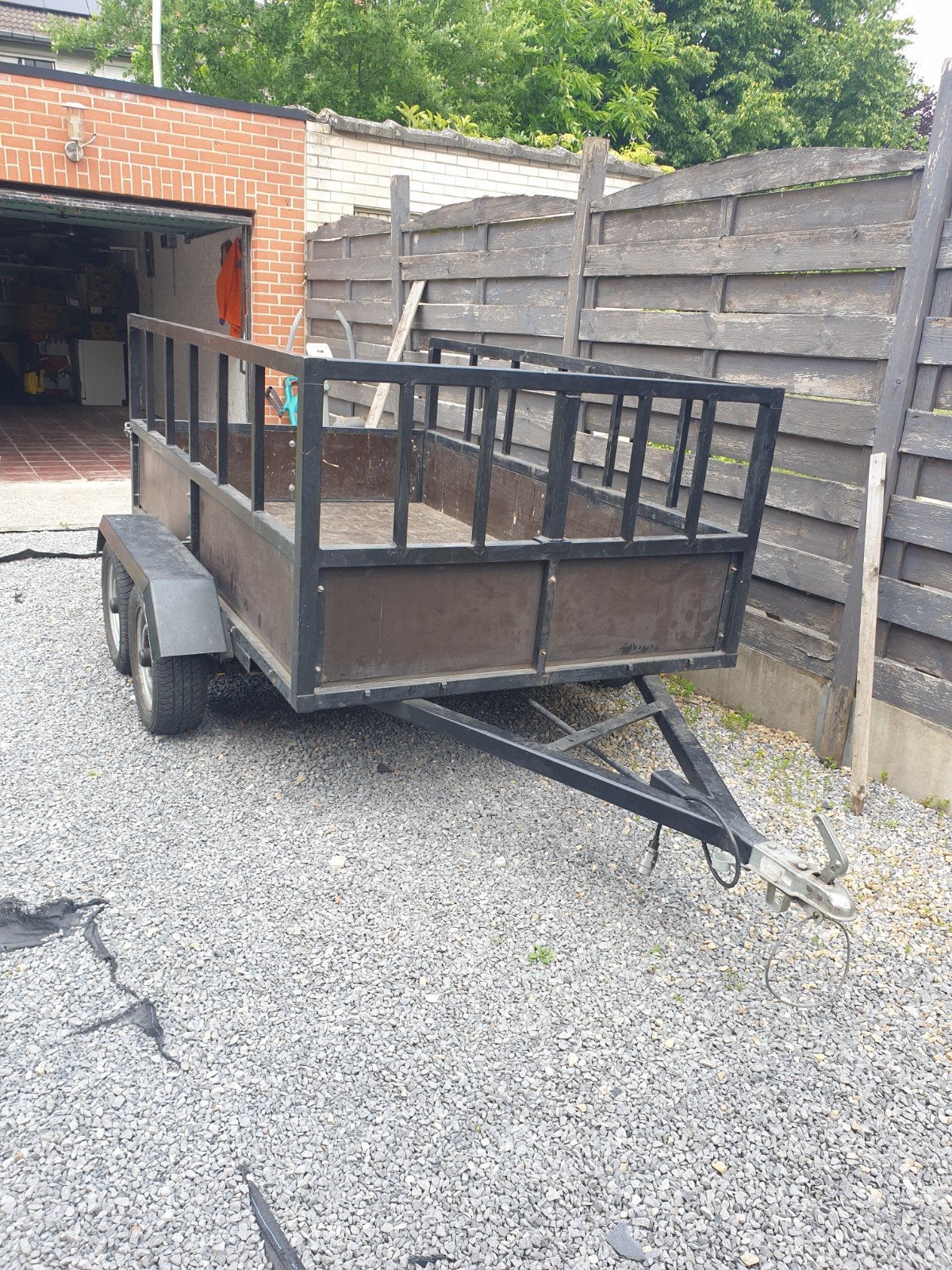 aanhangwagen met dubbeleassen, Ophalen, Gebruikt
