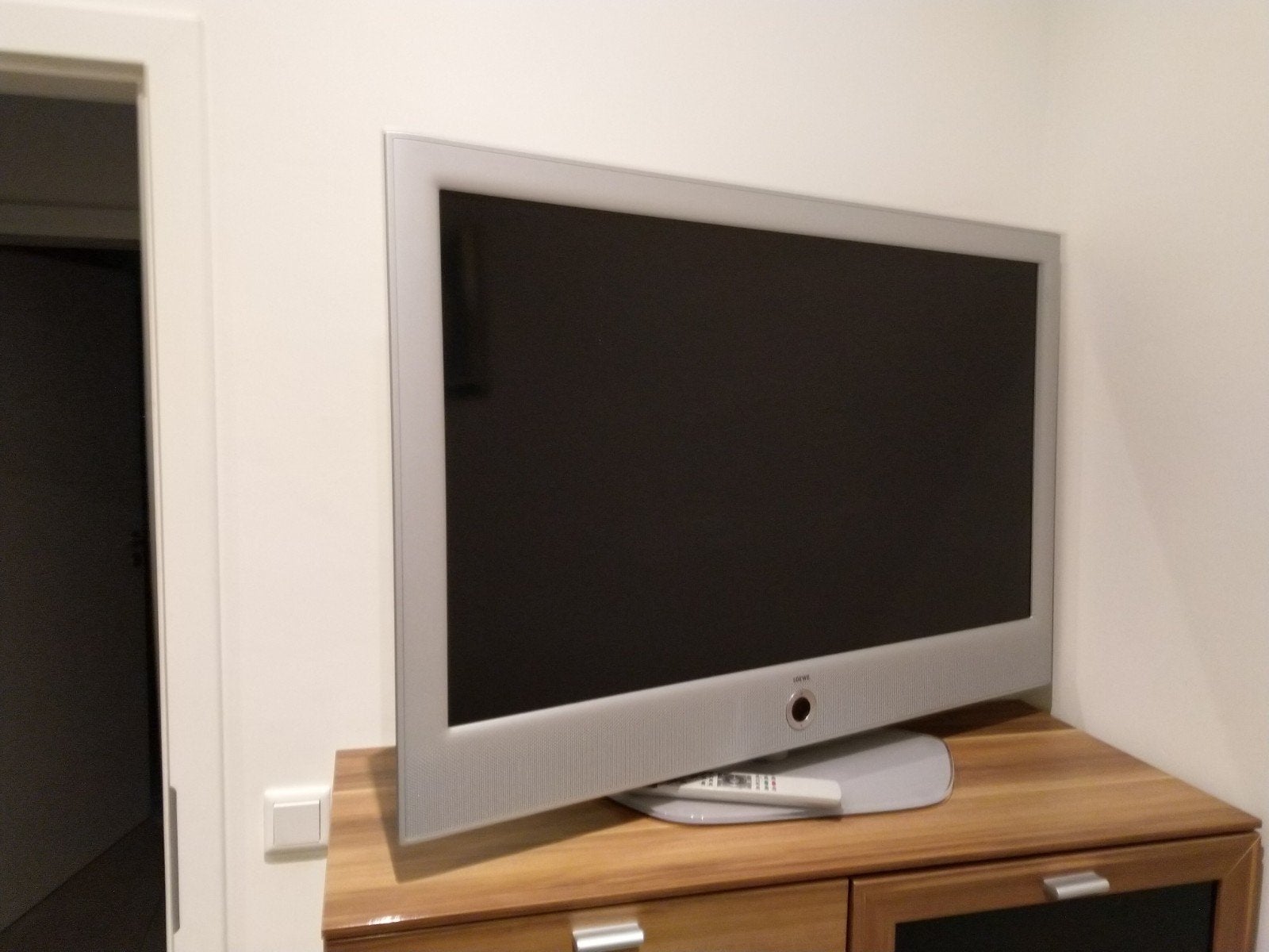 Te koop: een LOEWE tv, zo goed als nieuw, in uitstekende sta, TV, Hi-fi & Vidéo, Télévisions, Enlèvement