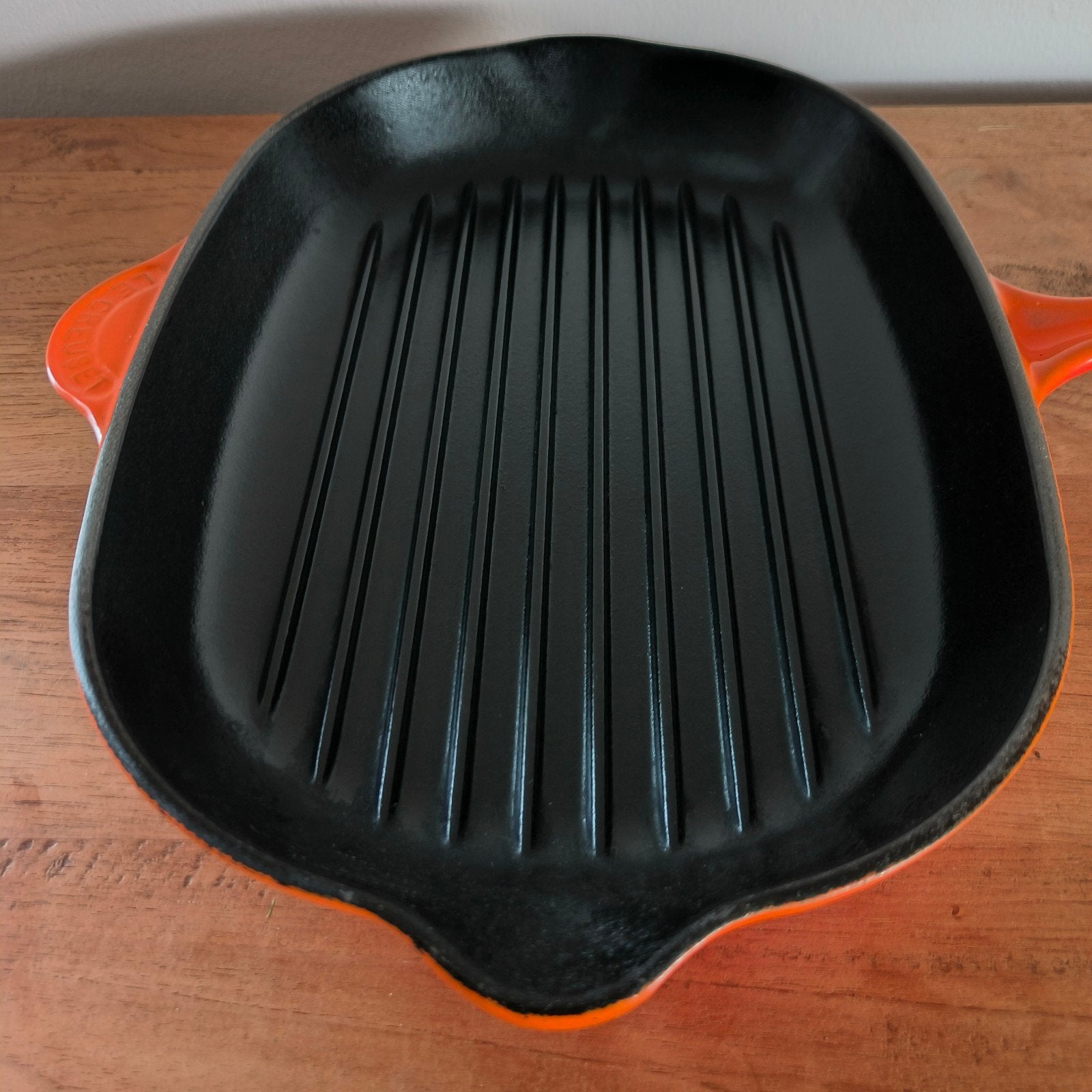 Poêle à frire ovale en fonte émaillée Signature Le Creuset, Enlèvement ou Envoi, Comme neuf, Fonte, Le Creuset