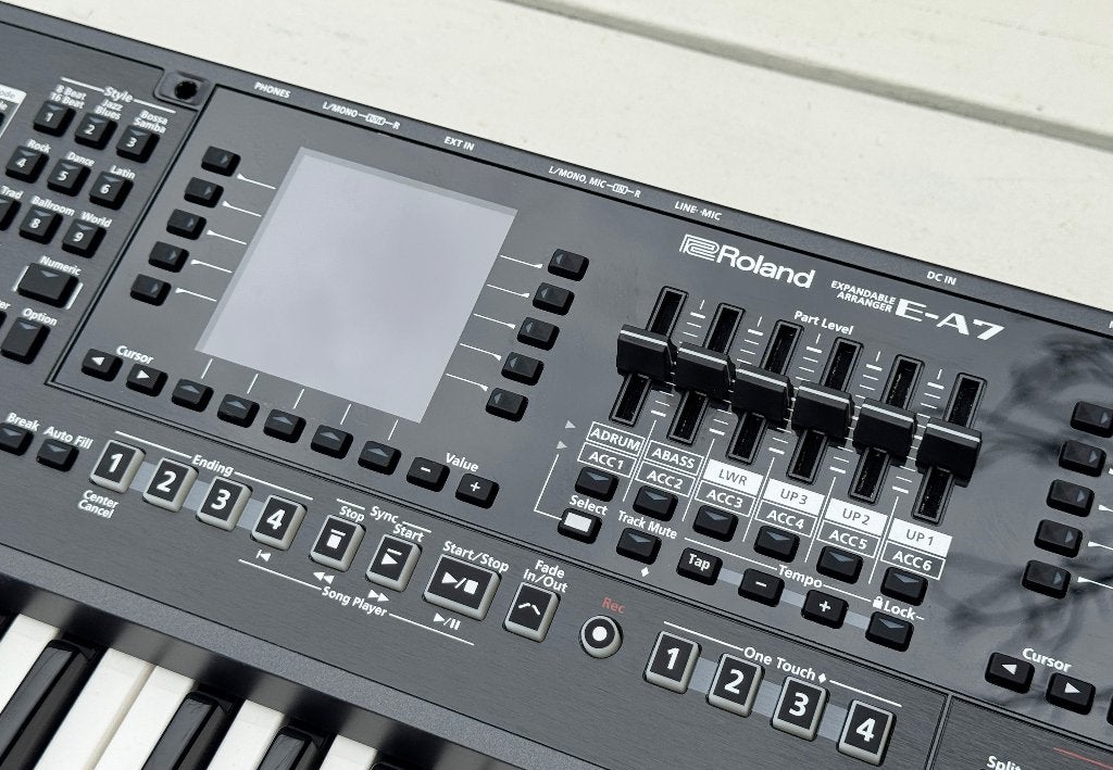 Roland EA-7 Keyboard, Muziek en Instrumenten, Ophalen, Roland