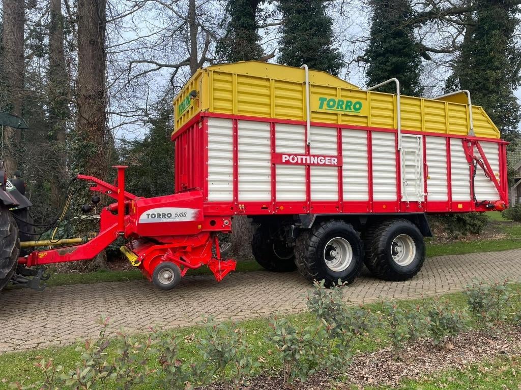 Pöttinger torro 5700, Articles professionnels, Agriculture | Outils, Enlèvement