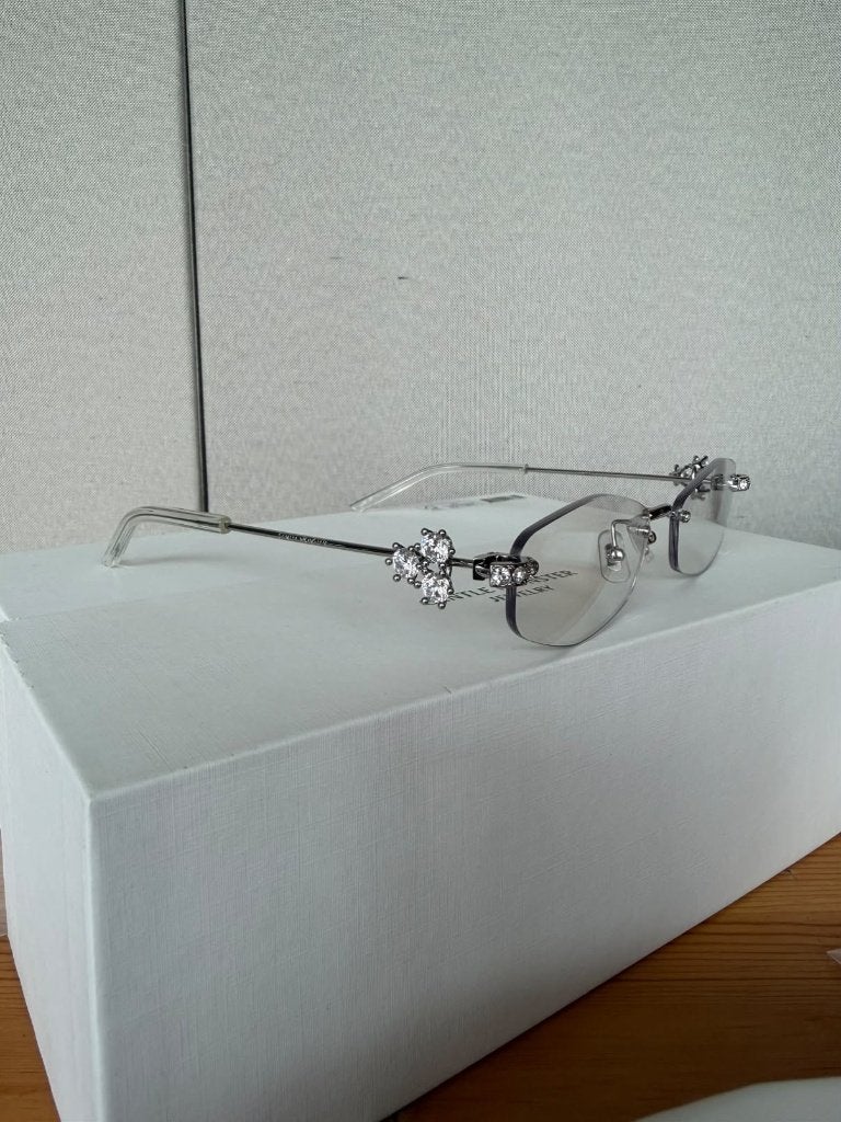 Lunettes Gentle Monster Glitz 02 Jewelry argent neuves, Neuf, Autres marques, Enlèvement ou Envoi, Autres couleurs