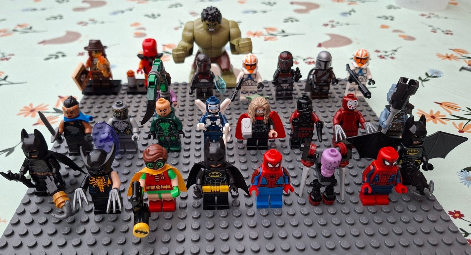 Te koop nieuw lot lego minifiguurs en onderdelen, Ophalen of Verzenden, Nieuw, Minifiguur, Lego