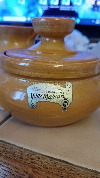 sucrier et pot à lait Yves Marian, Poterie, Comme neuf, Enlèvement, Récipient(s)