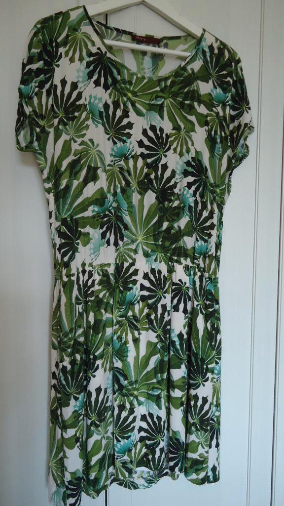 Zomerkleed maat 44, Kleding | Dames, Jurken, Zo goed als nieuw, Maat 42/44 (L), Groen, Knielengte, Ophalen of Verzenden