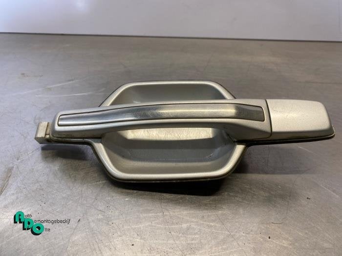 Poignée portière 4portes arrière gauche d'un Mitsubishi P, -, 3 mois de garantie, Utilisé, Mitsubishi