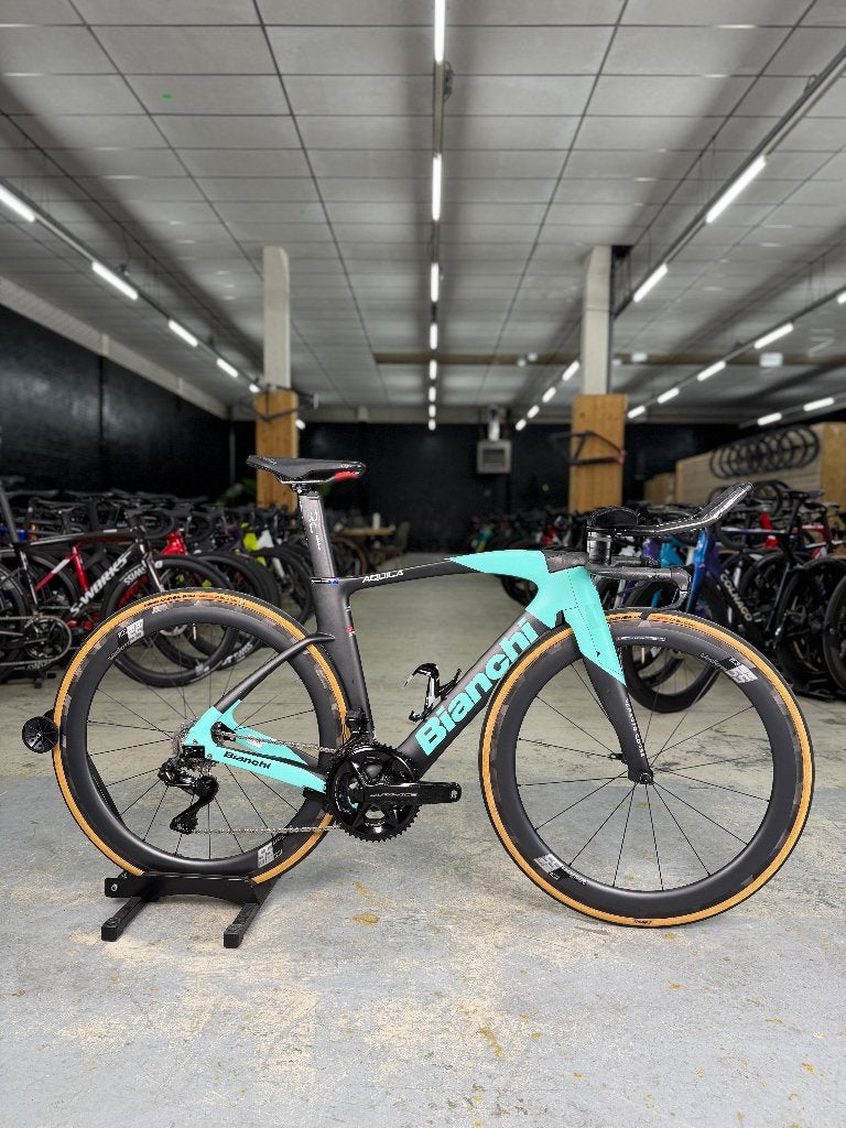 Bianchi Aquila CV Dura Ace Di2 Carbon Racefiets, Ophalen of Verzenden, Zo goed als nieuw