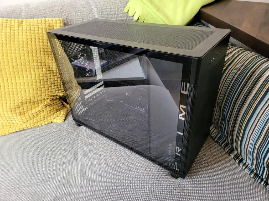 Asus AP201 Black Tempered Glass Case, Ophalen, Gebruikt