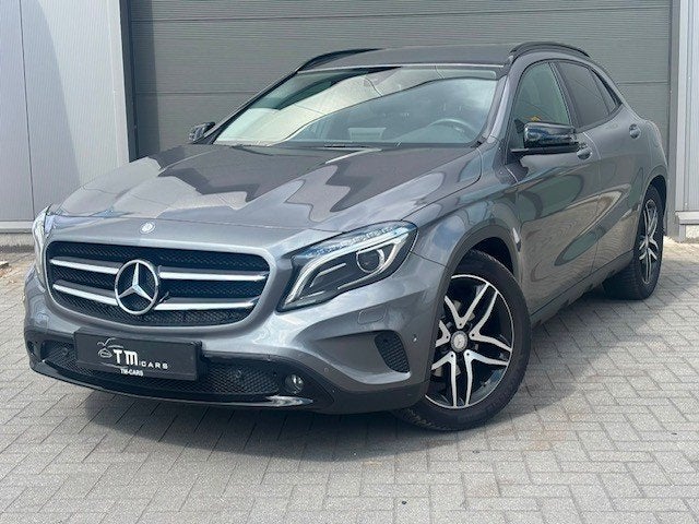 Mercedes-Benz GLA benzine automaat full history, Auto's, 4 cilinders, Bedrijf, 5 zetels, 5 deurs