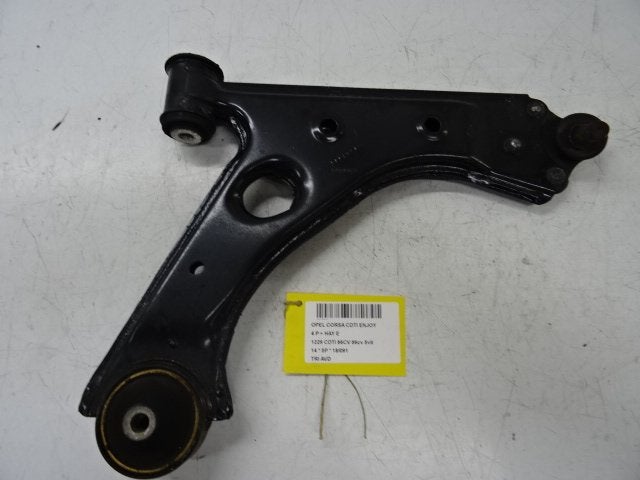 BRAS DE SUSPENSION AVANT DROIT (TRIANGLE) Opel Corsa D, Utilisé, Opel