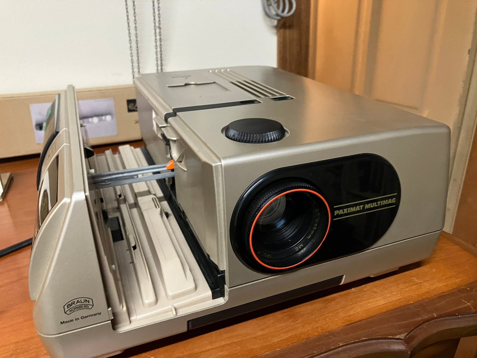Projecteur de diapositives Braun Praximat multimag, Enlèvement