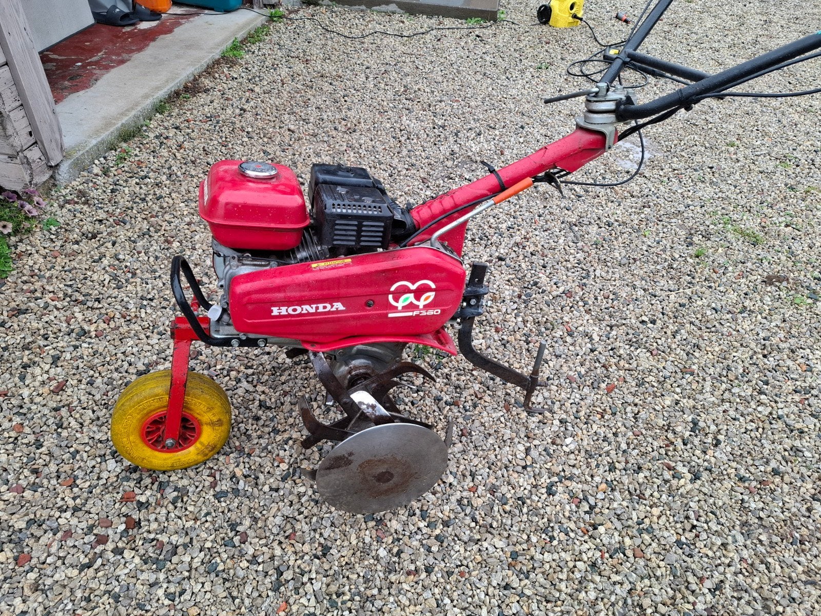 frees te koop,perfecte staat, Doe-het-zelf en Bouw, Ophalen, Gebruikt, Tuinfrees, Benzine