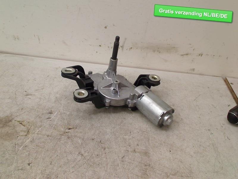 MOTEUR ESSUIE-GLACE ARRIÈRE Golf VI (5K1) (5k6955711a), Autos : Pièces & Accessoires, Volkswagen, Volkswagen AG, Utilisé, Kundenbetreuung@volkswagen.de