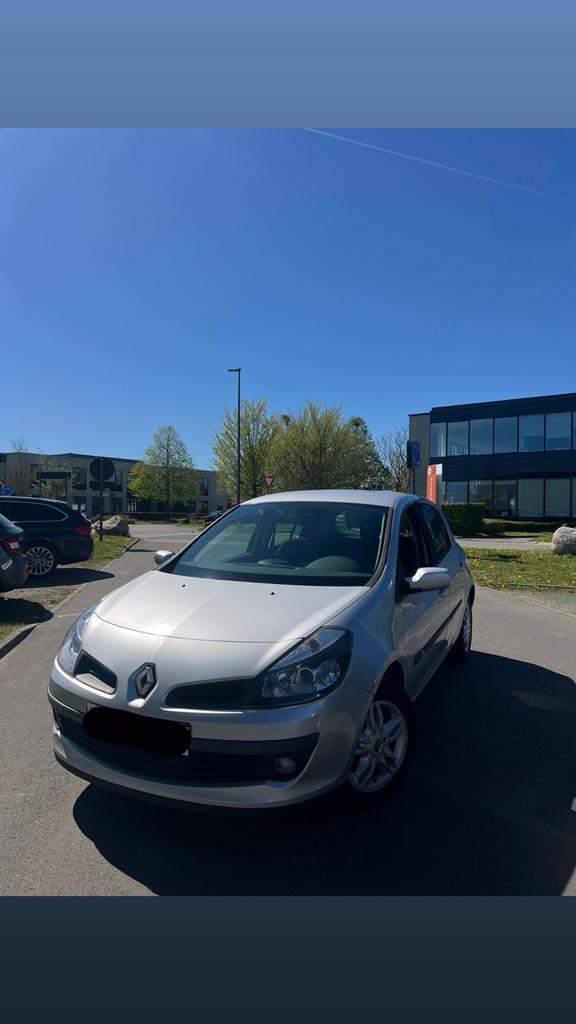 Clio 3, Autos, Argent ou Gris, Achat, Boîte manuelle, 5 portes